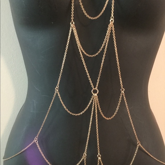 Glam Gold Body Chain✨ - Picture 4 of 11